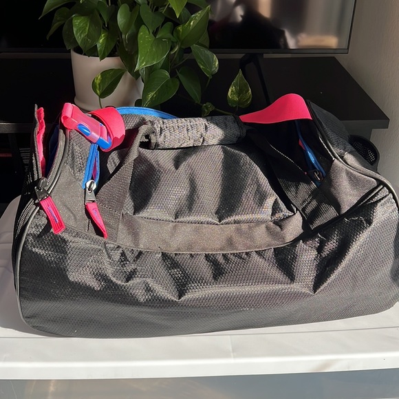 Adidas Duffel Bag - Picture 3 of 6